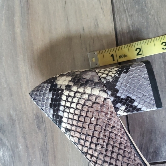 Aquatalia Pasha Pump Snakeskin print Block Heels shoes leather sandals 8 - Picture 14 of 15
